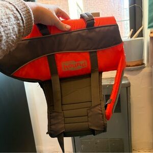 Outward Hound Medium Life Jacket